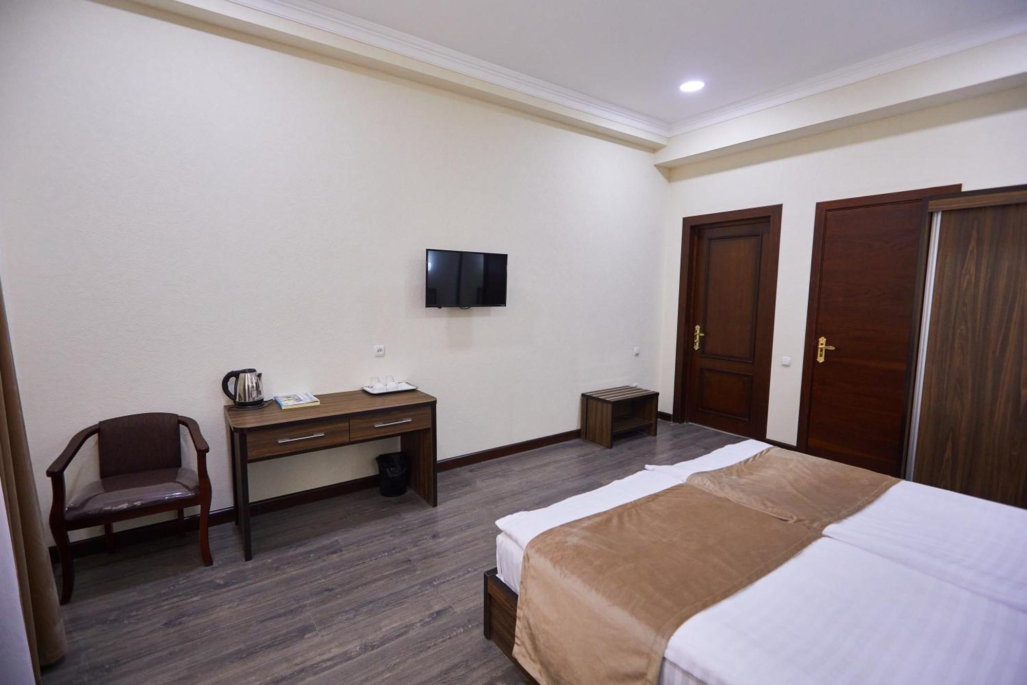 Hotel Grand ART Taschkent Exterior foto