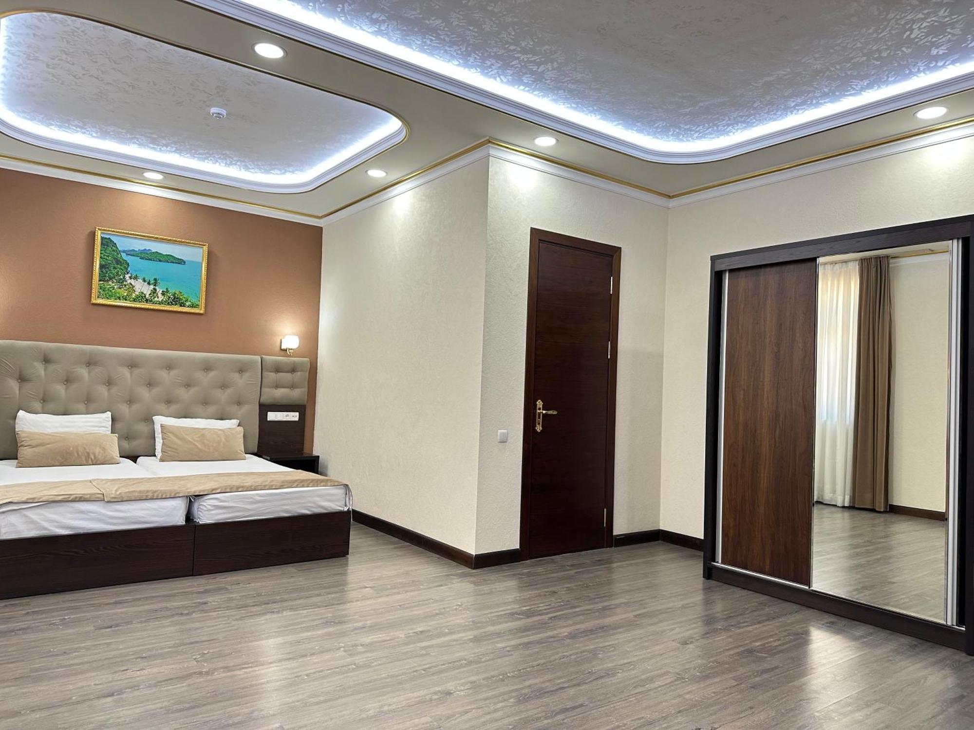 Hotel Grand ART Taschkent Exterior foto